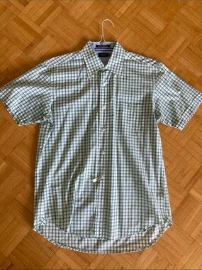 DC Men's Short-Sleeve Plaid Button-Down Shirt in Green and White
